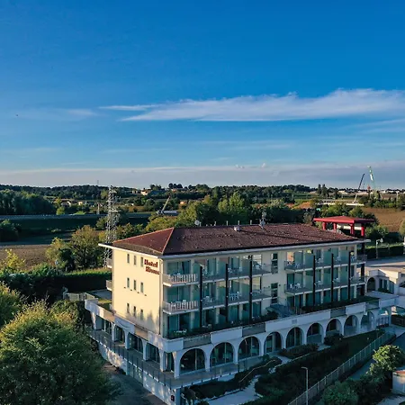 Hotell Rivus 3*