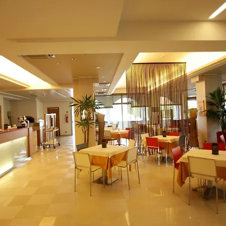 Rivus Hotell 3*