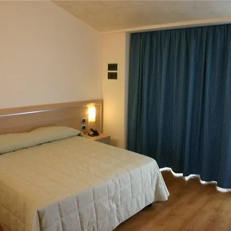 Hotell Rivus Peschiera del Garda
